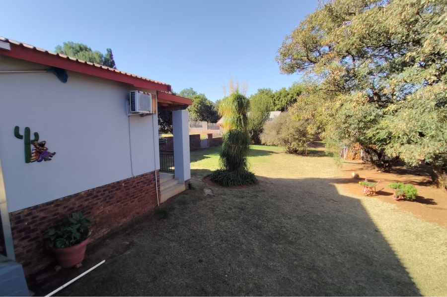 8 Bedroom Property for Sale in Broederstroom North West